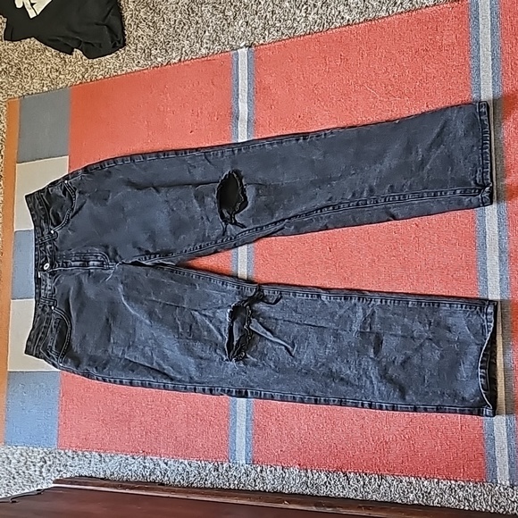 STUNNING COTTON ON STRAIGHT LEG LONG DISTRESSED BLACK JEANS - Picture 1 of 10